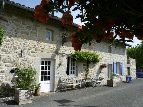 La Vieille Maison De Pensol à Pensol