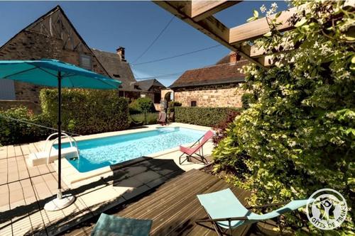 La Maison des templiers - Côté Sud à LARCHE