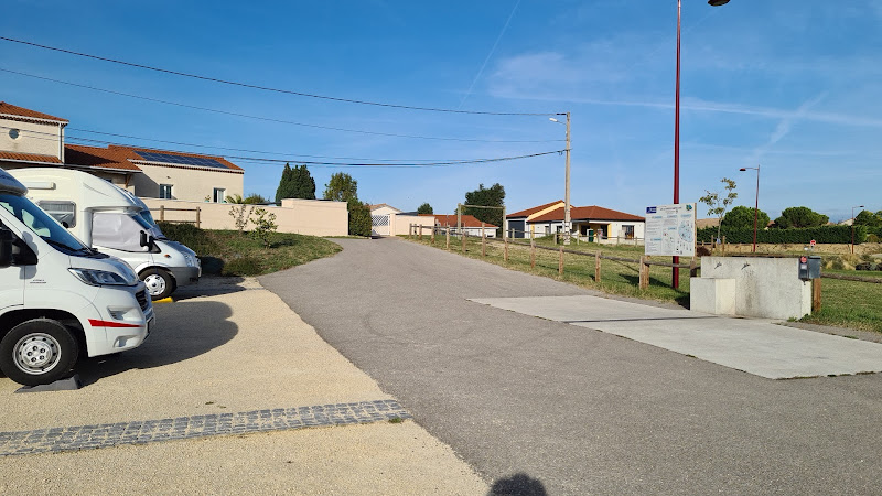 Aire de Services Camping-Cars à Vernosc-lès-Annonay