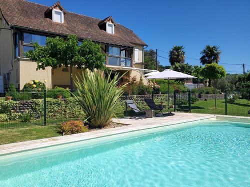 Gîtes de France® - Rumah Désa à Gagnac Sur Cere