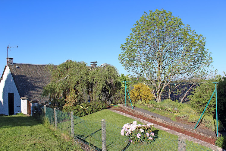 La Cascade Fleurie à Saint-Genès-Champespe