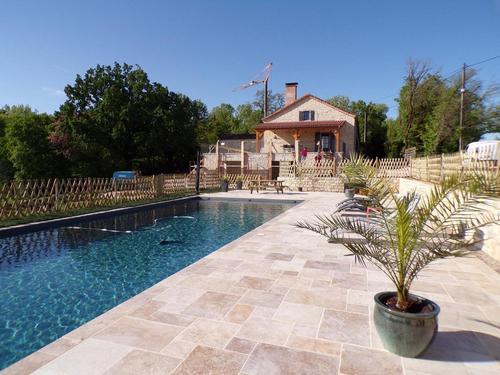 Gîtes de France® - La Maison de Valentine à Saint Géry- Vers