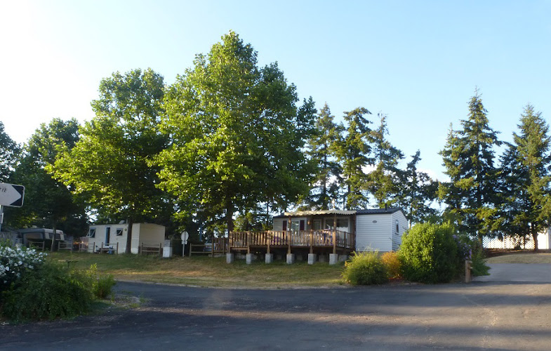 Camping le Chillou d Ozon à Chtellerault