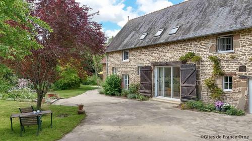 Le Jardin des Papillons - 8 personnes à Saint Fraimbault