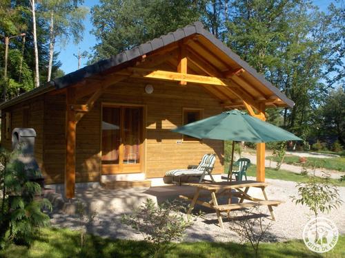 Les Chalets du bord du lac à Neuvic