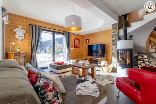 Le Chalet Du Lys à La Feclaz Les Deserts