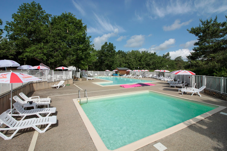 Camping Libertin Le Diamant Noir 4 étoiles à SAINTE ALVERE