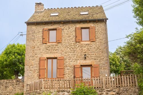 Gîtes de France 3 épis 6/7 pers à la Chaze à PIERREFICHE
