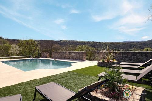 La Villa Antonia à Saint Maurice D'ibie