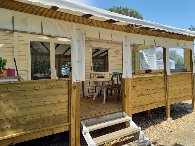 Camping Pissevaches à Fleury
