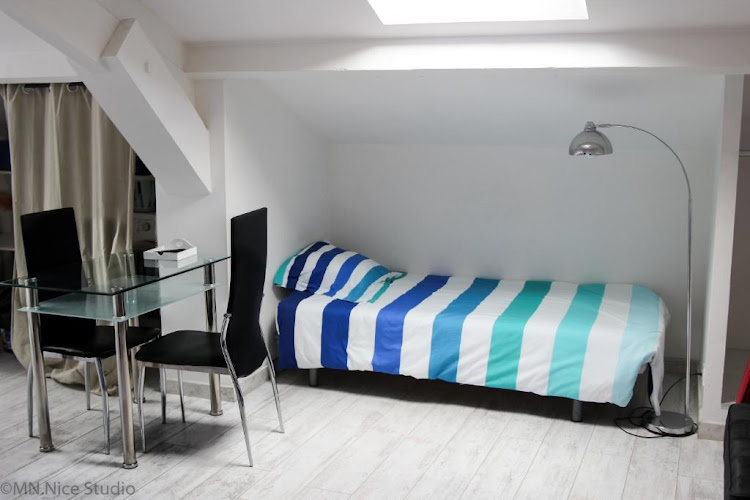 Beau Studio Nice à Nice