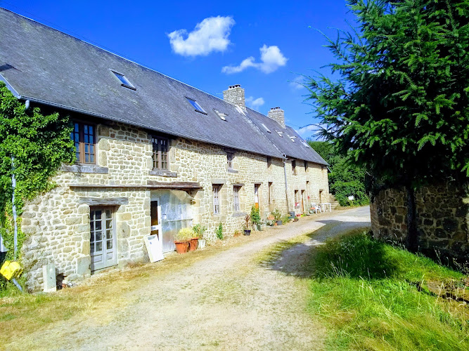 Le Clos Jean Holiday Cottages à Saint-Cyr-du-Bailleul