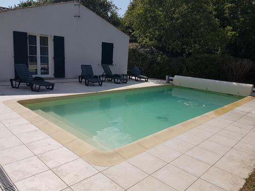 Au Calme des Chenes à Le Chateau D'oleron