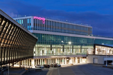 Moxy Lyon Airport à Lyon