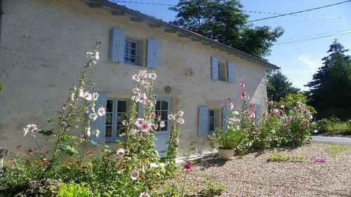 Les Roses Tremieres à Thezac