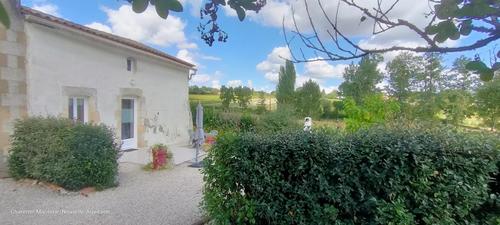 Chez Plaineau à Salignac De Mirambeau