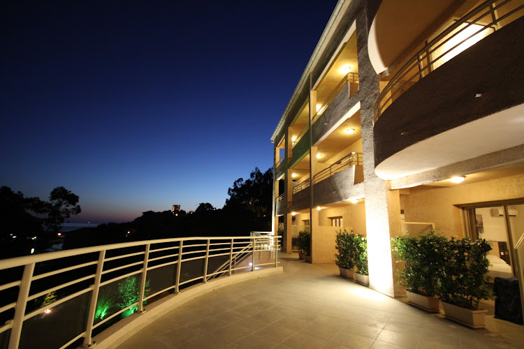 Hôtel et Résidence Costa Rossa à Ota
