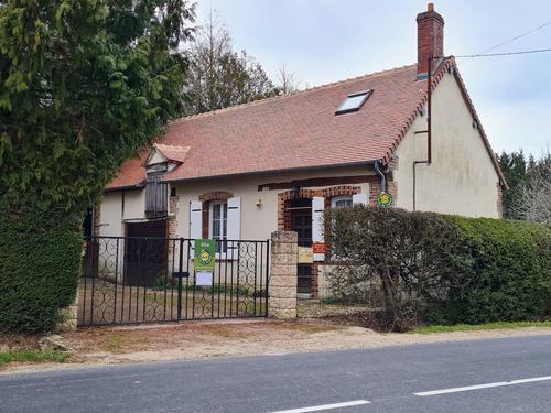 Route de Château Renard à Saint-Maurice-Sur-Aveyron