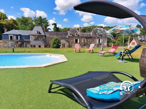 Chouette la Valette, gîte Vue sur Mayenne, 14 personnes