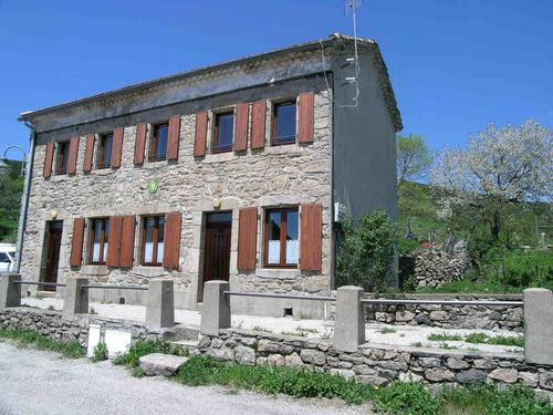 Les Genêts à Loubaresse