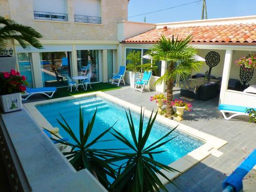 Gîtes de France® - LE PATIO DU BARRY à SAINT-VINCENT-RIVE-D'OLT