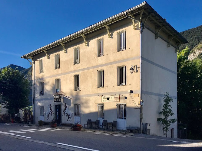 hôtel Le Relais des Cavaliers à Villeneuve-d'Entraunes