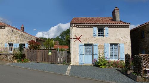 Au Clair du Soleil à Saint-Juire-Champgillon
