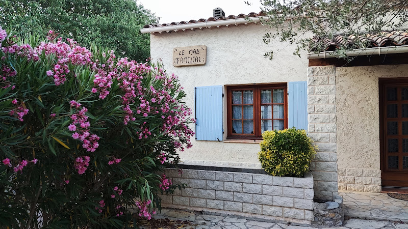 Le mas familial à Carcès