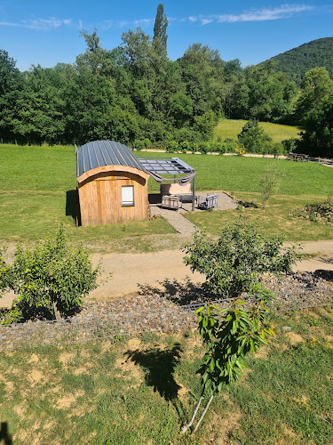 Les Milles Bottes et ses Roulottes à Encausse-les-Thermes