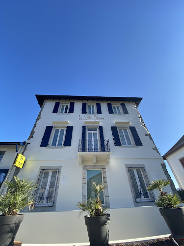 Hôtel Restaurant La Villa Bleue à Cambo-les-Bains
