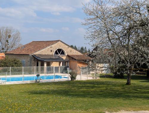Le Grand Gîte à Charras