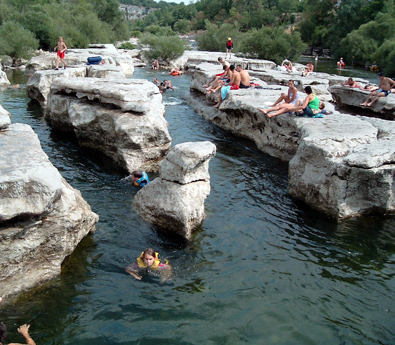Camping le vieux moulin à Berrias-et-Casteljau