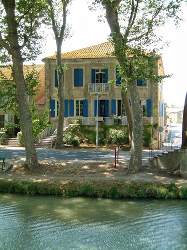 Les Volets Bleus à Sallèles-d'Aude
