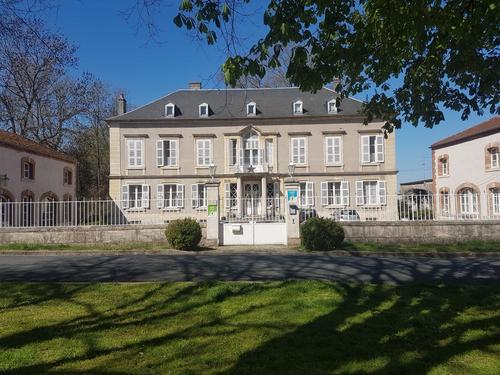 Château Mesny à Vic-Sur-Seille