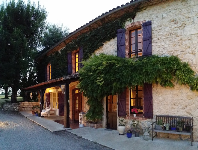 Sur mon chemin Maison et table à Cahuzac-sur-Vère