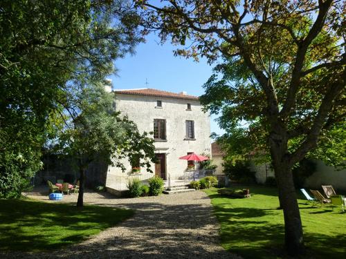 La Maison Forte à MIREBEAU