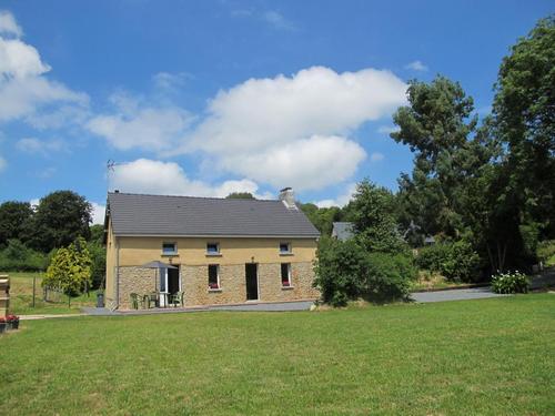 les Hirondelles à LAULNE