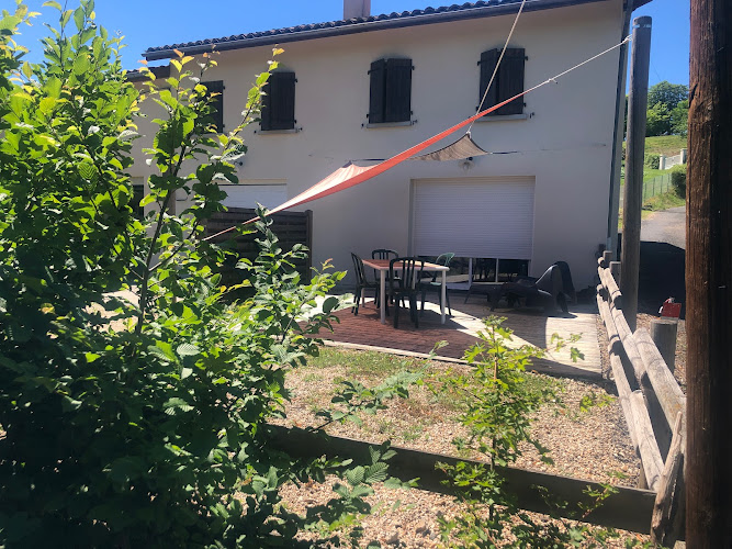 Gîte les Cerisiers à Escoutoux