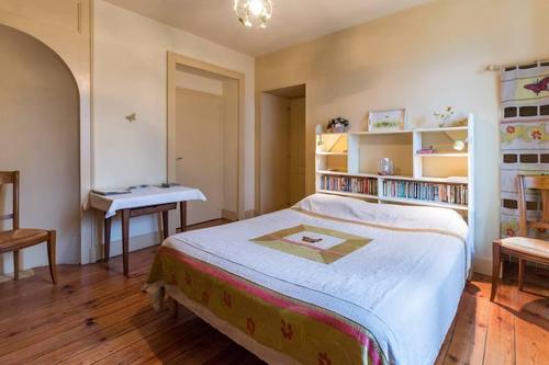 Chambre aux papillons, Le Relais du Passe-heures à Cenans
