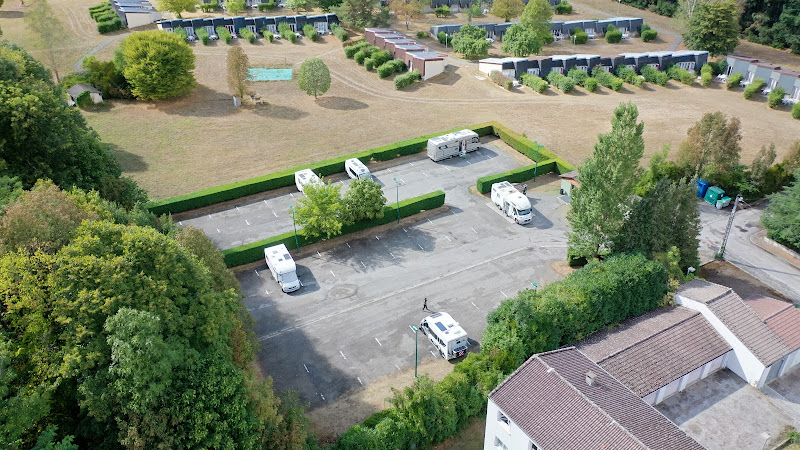 Aire de Camping Car à Les Cabannes