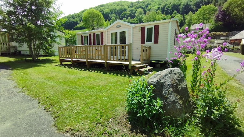 Camping L Oree des Monts à Campan