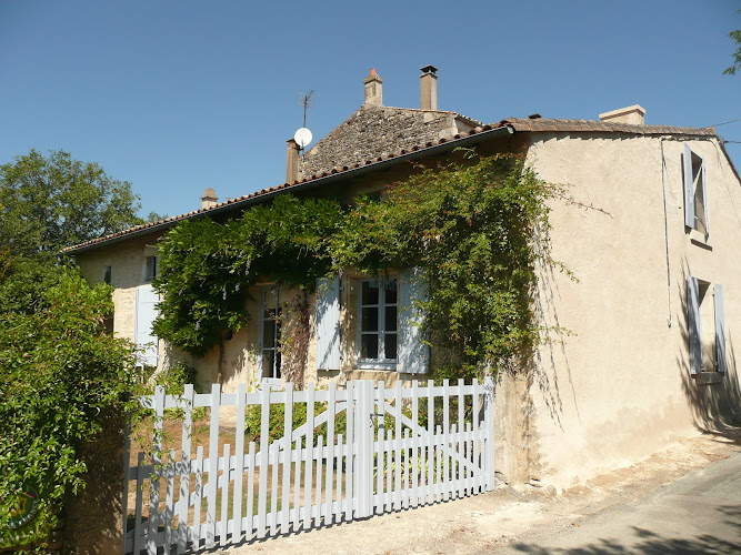 Gite Deux Sèvres à Fressines