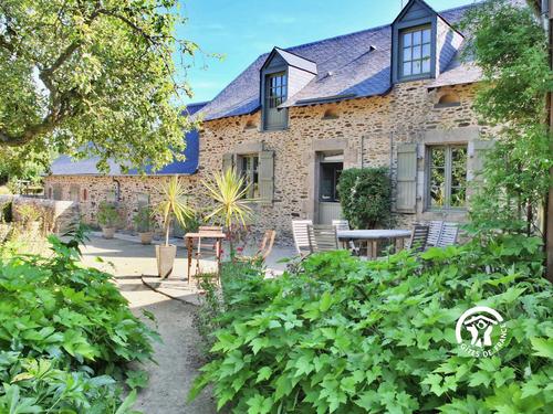 A la fermette de Limesle, 2 chambres, 8 personnes à Loiron-Ruillé