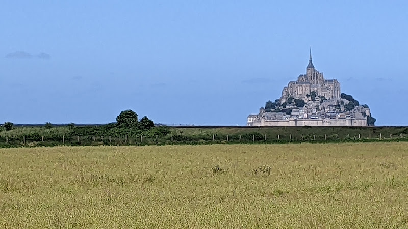 camping municipal de la Sélune à Saint-Hilaire-du-Harcouët