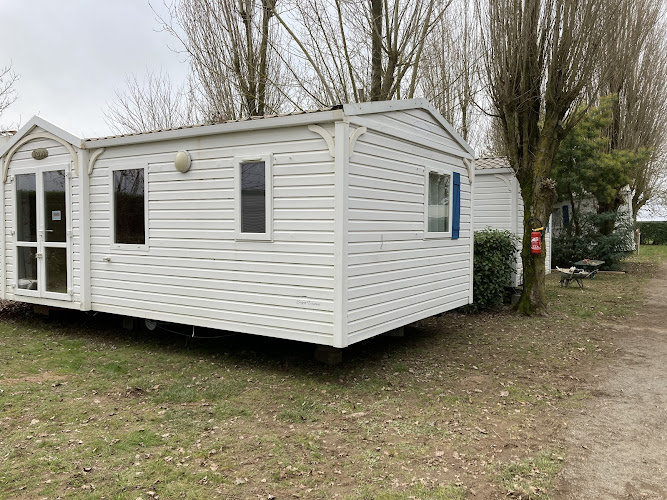 Camping l r pur à Saint-Vincent-sur-Jard