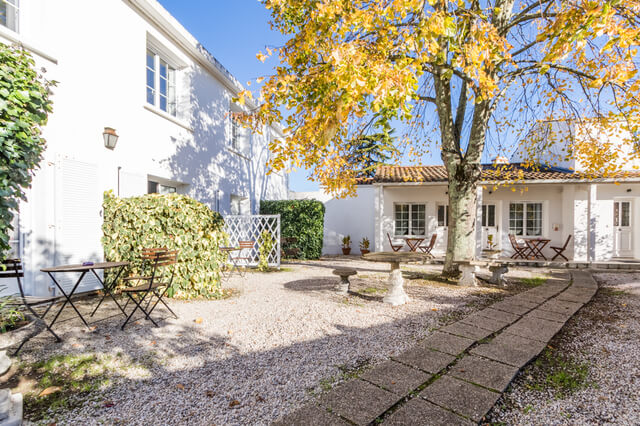 hôtel Le manoir de l antiquité à Challans