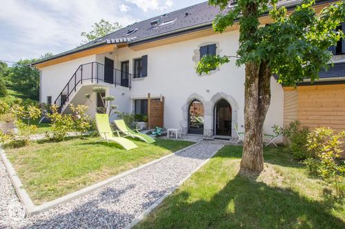 L'ancienne ferme d'Echarvines à Talloires Montmin