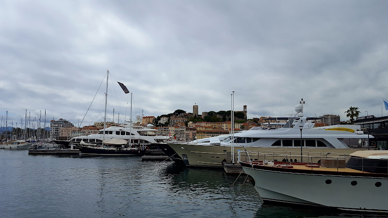 Cannes Luxury Yacht à Cannes