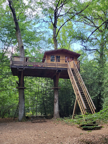 Cabanes d Elo à Golinhac