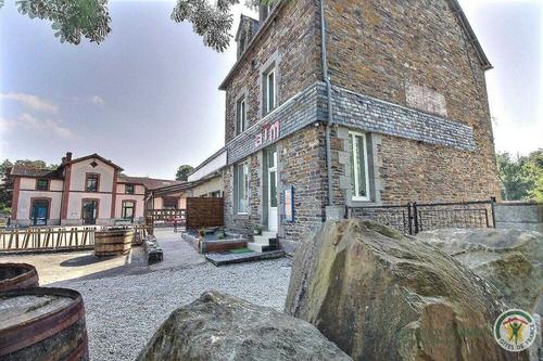 Auberge des Trains Mythiques à Bon Repos Sur Blavet
